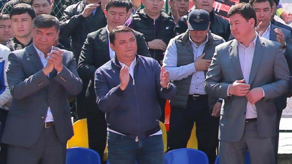 У журналистов «Азаттыка» отобрали технику в Оше — нападавшие могут быть людьми Матраимовых