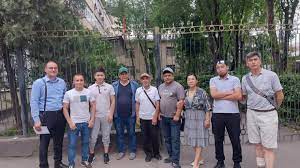В Бишкеке состоялся суд по делу акына-импровизатора Болота Назарова
