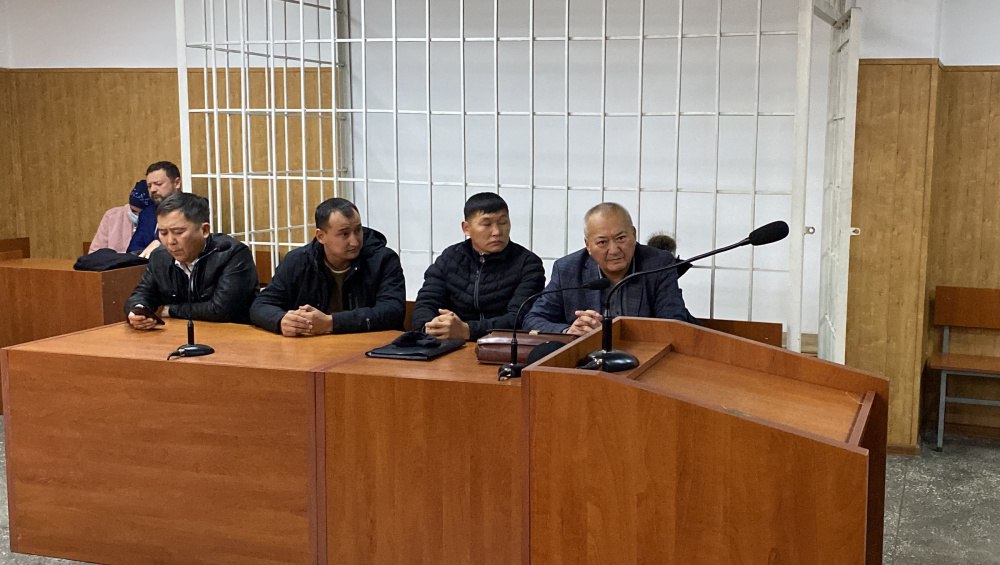 Убийство кыргызстанца инспектором УПСМ. Подсудимый выступил с обвинениями в адрес СМИ