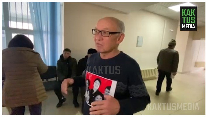 Активист провел «подобие акции» в Первомайском суде по делу Кемпир-Абада (видео)