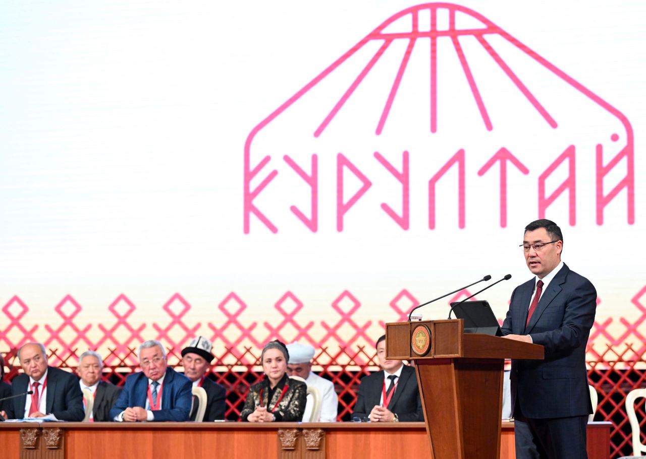 Парламент принял в первом чтении законопроект о Народном курултае