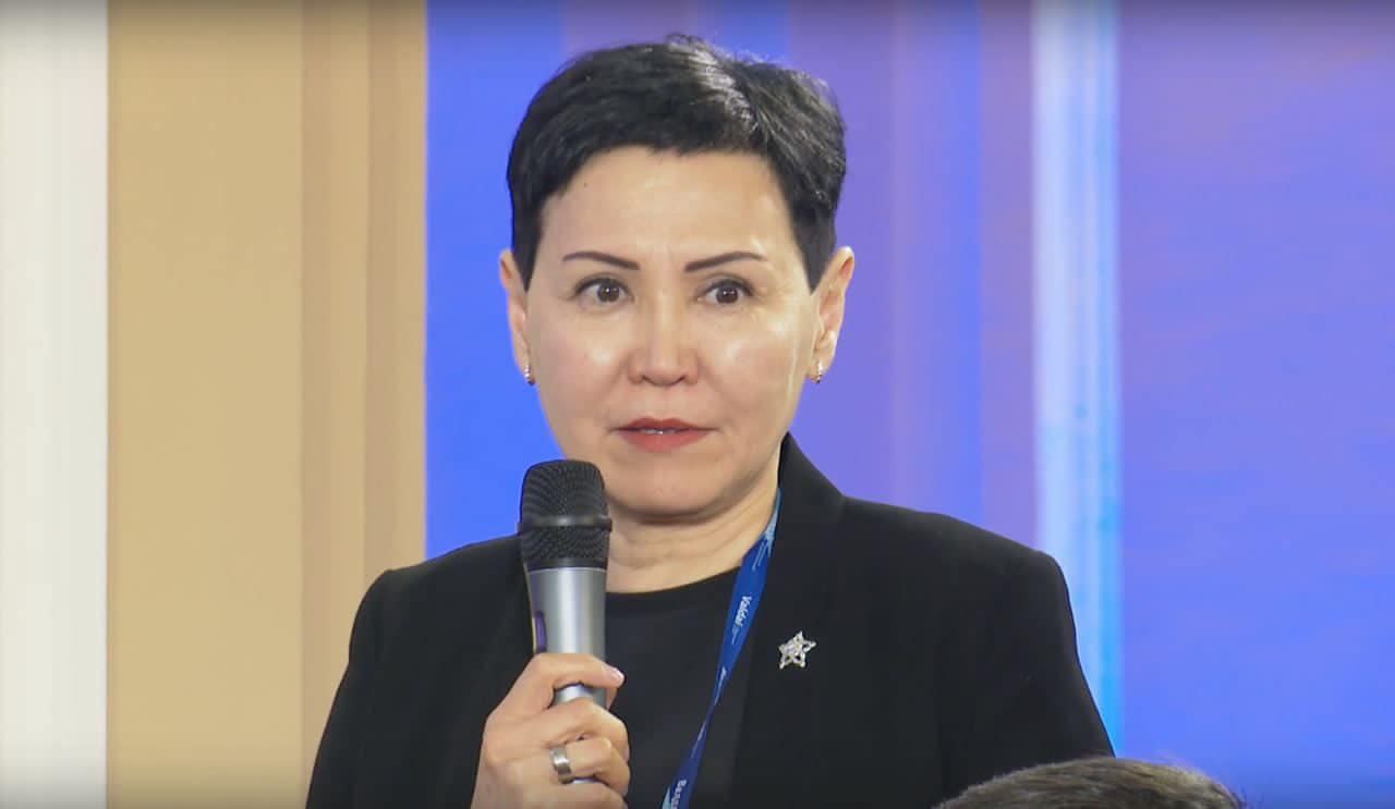 Депутаты хотят привлечь к ответственности чиновницу за сравнение сторонников кыргызского языка с крокодилами