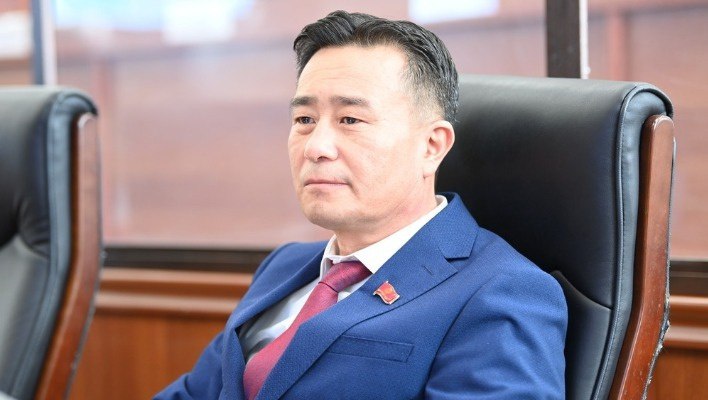 Депутат призывает бороться с «днем шайтана» (День святого Валентина) и другими чуждыми для кыргызов вещами (видео)