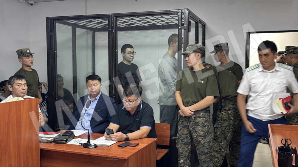Суд по делу Kloop: операторов приговорили к пяти годам тюрьмы общего режима