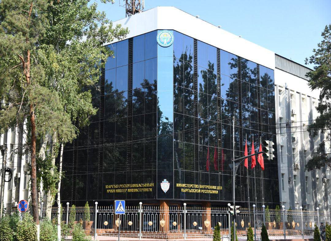 Милиция переведена на усиленный режим во время заседаний ОДКБ в Бишкеке, школы и вузы переходят на онлайн-обучение