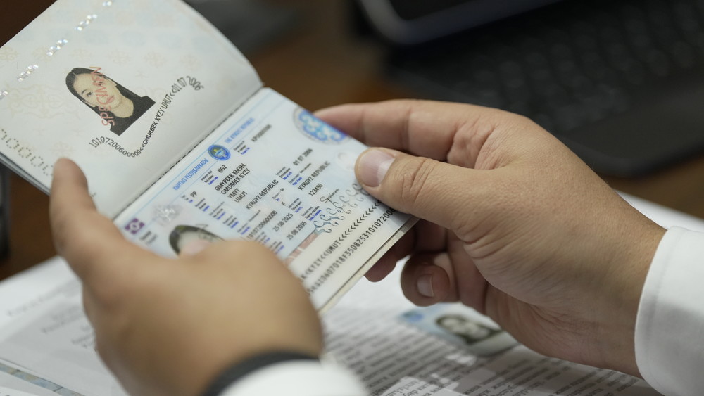 Кабмин утвердил список документов, которые надо хранить в подлиннике после изготовления их цифровых дубликатов