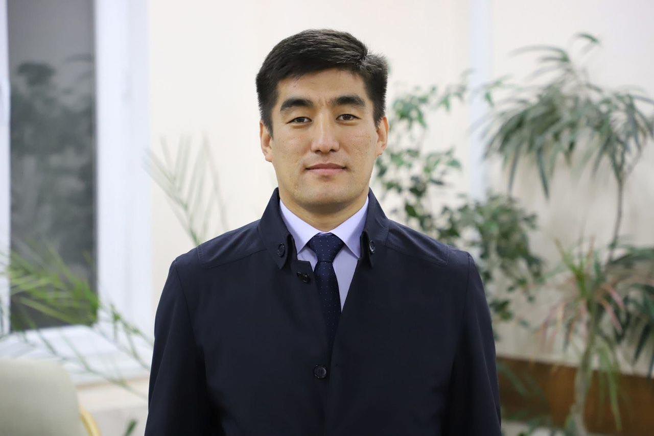 В муниципальном телеканале «Ош ТВ» сменился директор