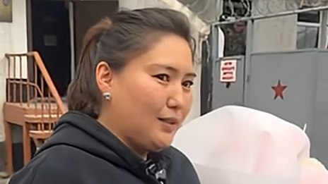 Amnesty International призвала снять обвинения с Махабат Тажибек кызы после освобождения